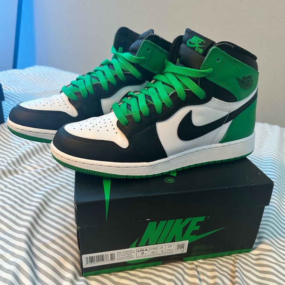 Nike Air Jordan 1 Retro High OG Green Black White Sneakers
